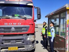 富蕴执法大队：强化联合执法，严查超限运输保畅通